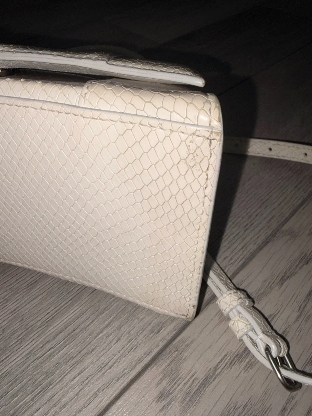 Balenciaga Cream Textured Hourglass Mini Top Handle Crossbody - Picture 4 of 13